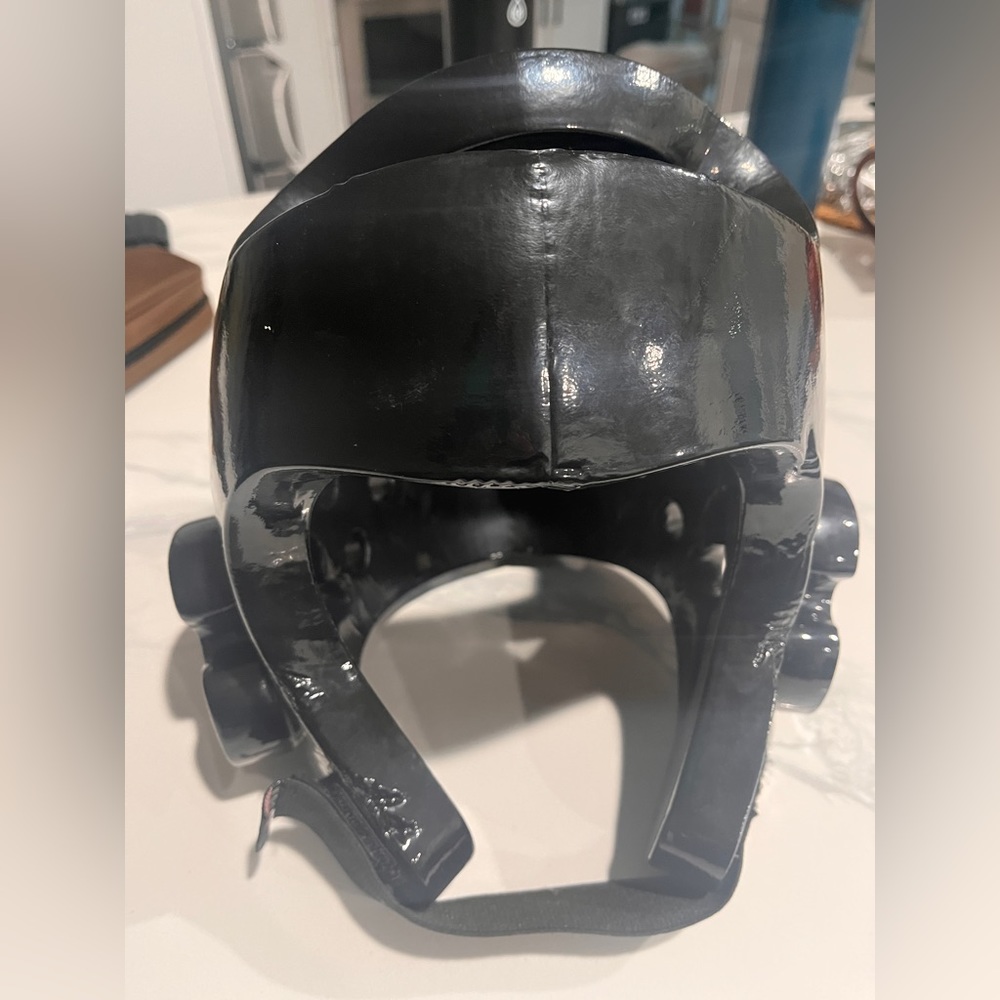 Martial arts headgear